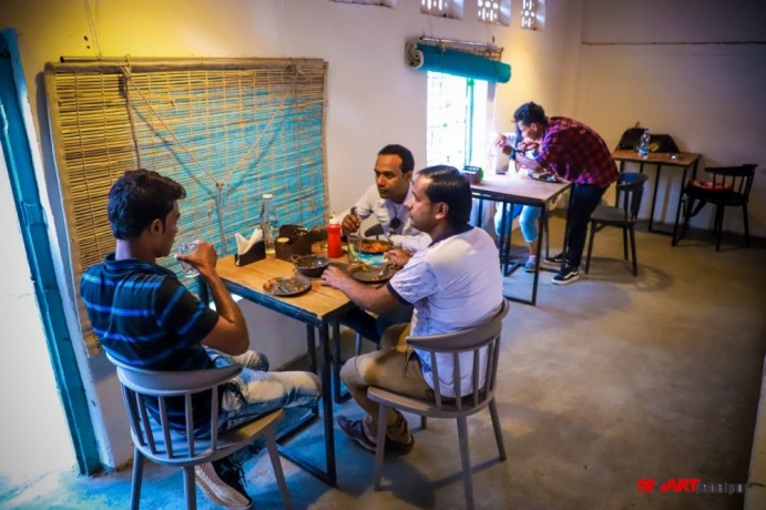 best-cafe-restaurant-in-wright-town-jabalpur-food-garage-cafe-in-wright-town-jabalpur-big-4