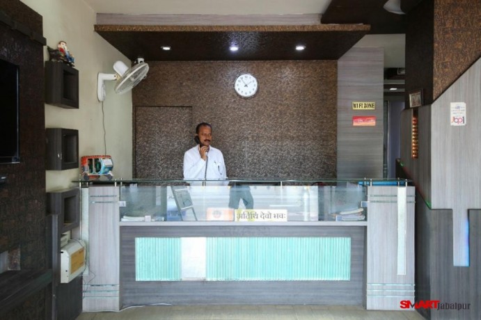 hotel-in-madan-mahal-jabalpur-budget-hotel-in-madan-mahal-jabalpur-kanak-hotel-in-jabalpur-big-2