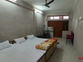 economy-hotel-in-main-market-jabalpur-budget-hotel-in-heart-of-jabalpur-reasonable-hotel-in-jabalpur-hotel-vardhmaan-arya-nivas-in-jabalpur-small-2