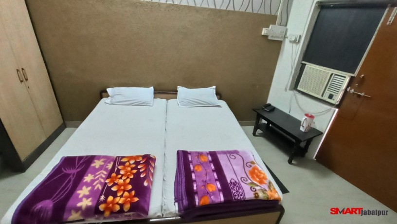 economy-hotel-in-main-market-jabalpur-budget-hotel-in-heart-of-jabalpur-reasonable-hotel-in-jabalpur-hotel-imperialin-jabalpur-big-3
